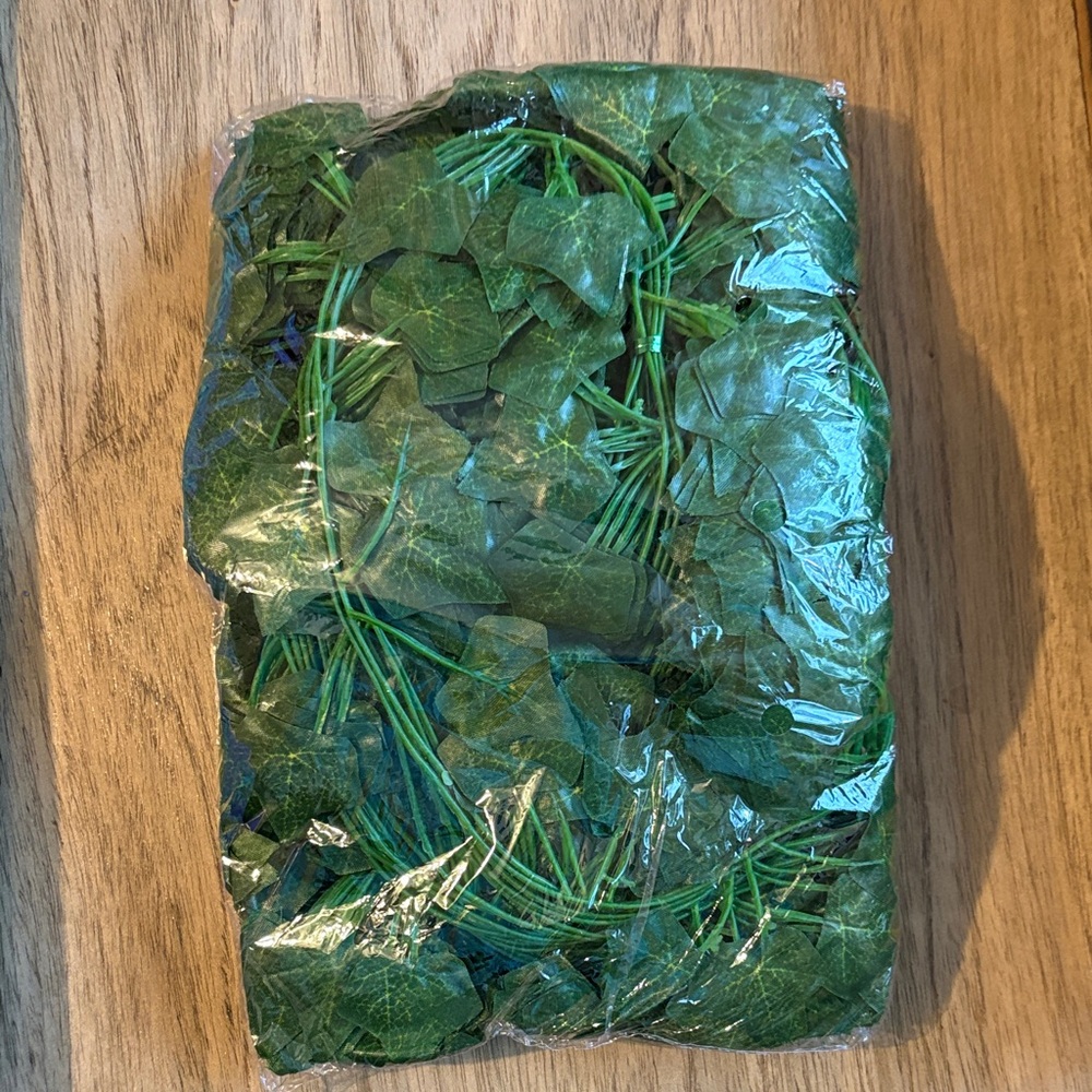 NIB Faux Ivy Vines - Picture 2 of 5